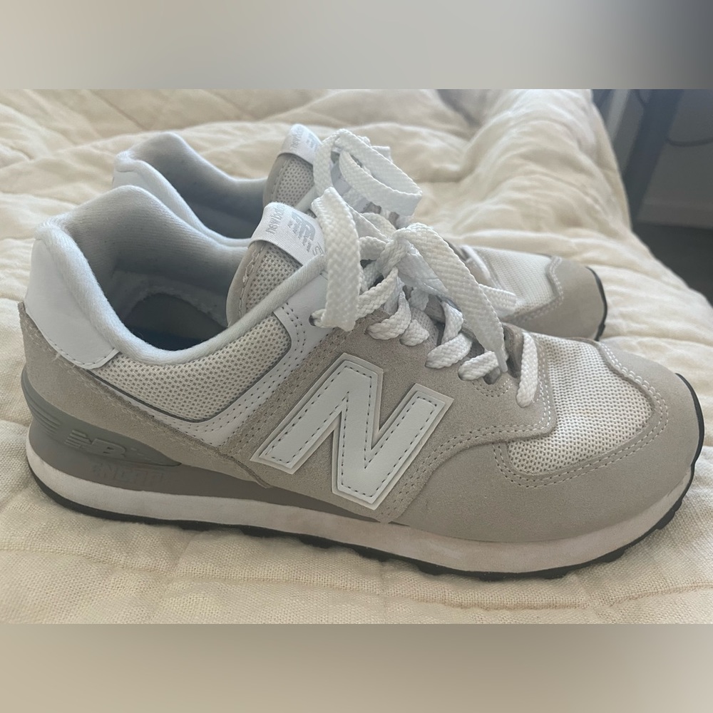 Grey New Balance 574